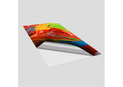 Печать на самоклеющейся бумаге в Москве